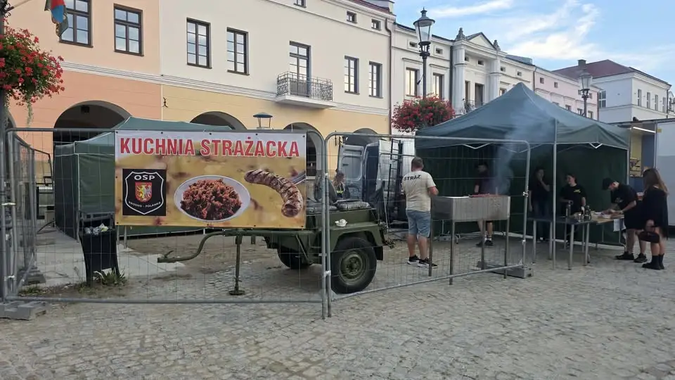 Strażacka kuchnia polowa na Karpackich Klimatach w Krośnie