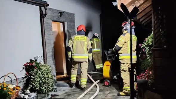 Pożar kotłowni w Lipowicy — szybka akcja strażaków z Dukli i Krosna