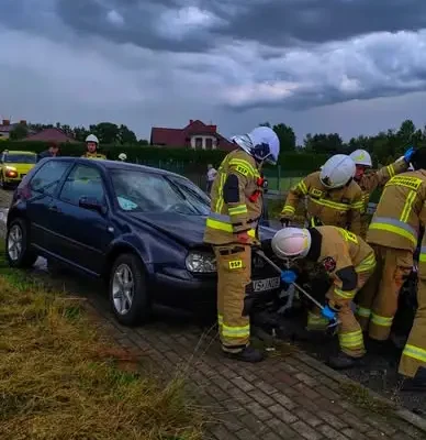 Wypadek samochodowy w Chlebnej – interweniowały służby ratunkowe