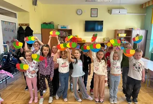 Światowy Dzień Jabłka w świetlicy szkolnej – edukacja i zabawa