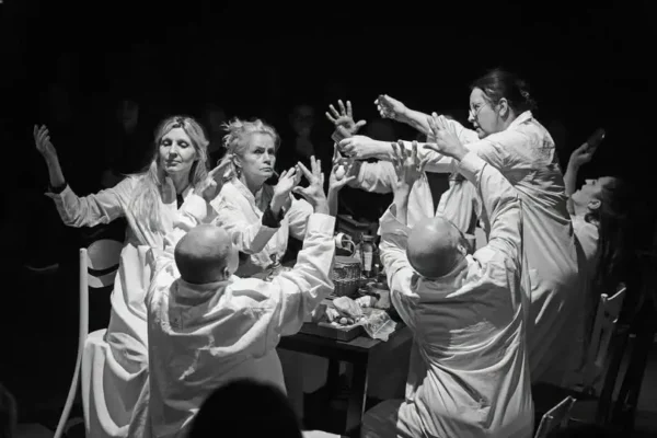 Krośnieńskie Spotkania Teatralne: zmiana spektaklu 13 listopada