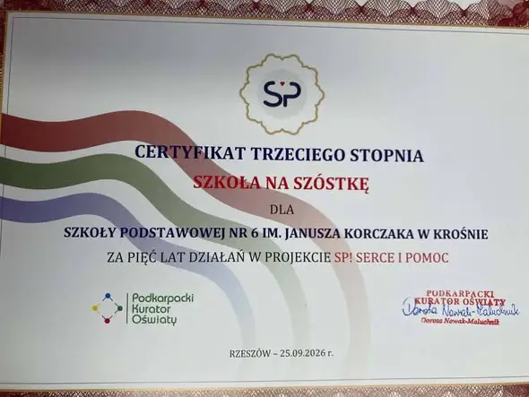 Szkoła Podstawowa nr 6 w Krośnie z certyfikatem „Szkoła na Szóstkę”