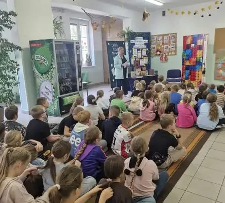 Uczniowie dowiedzieli się, jak dopalacze niszczą organizm i dlaczego warto jeść warzywa