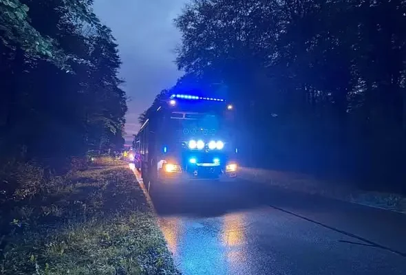 Zderzenie dwóch samochodów w Jedliczach na ul. Brzozowej – akcja służb