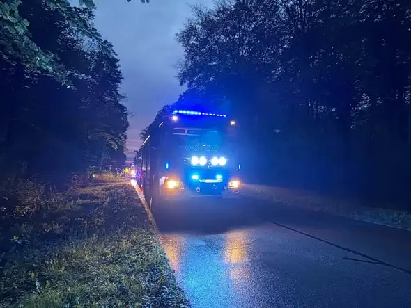 Zderzenie dwóch samochodów w Jedliczach na ul. Brzozowej – akcja służb