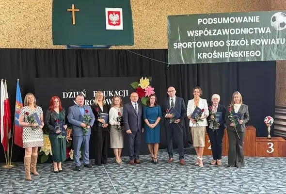 Powiat Krośnieński: nagrody dla nauczycieli, stypendia dla uczniów i sportowe podsumowanie