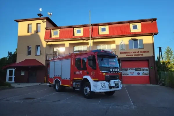 OSP Miejsce Piastowe kupuje kamerę termowizyjną. Trwa zbiórka ofert