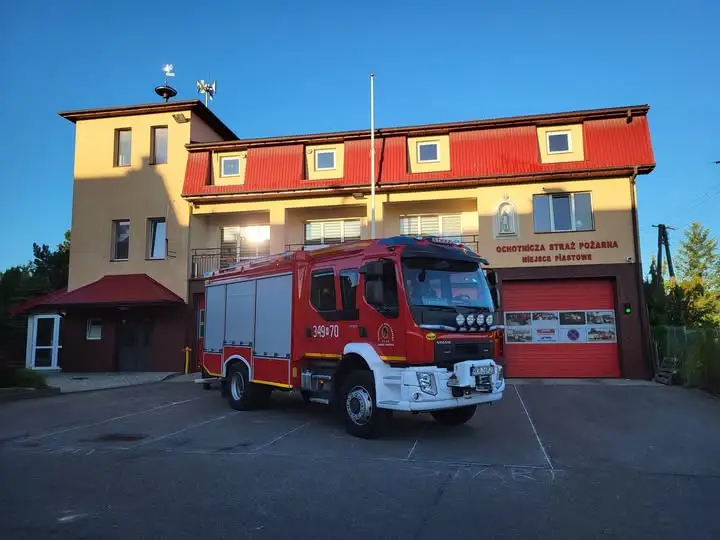 OSP Miejsce Piastowe kupuje kamerę termowizyjną. Trwa zbiórka ofert