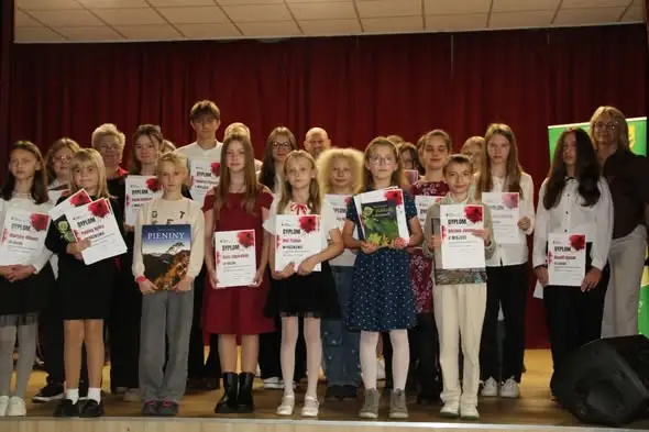Młodzi wokaliści z gminy Jedlicze wyśpiewali nominacje do konkursu powiatowego