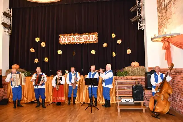 Gminny Dzień Seniora w Jaśliskach – święto pełne wzruszeń i muzyki