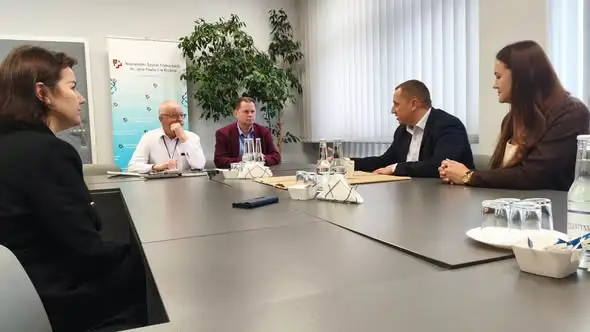 Korczyna i Krosno przekazują sprzęt medyczny dla Chocimia