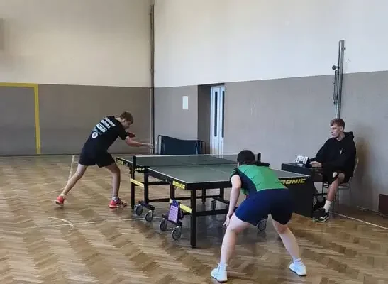 KS Metal-Mart Korczyna wygrywa w Dukli w 3. kolejce 3. ligi tenisa stołowego