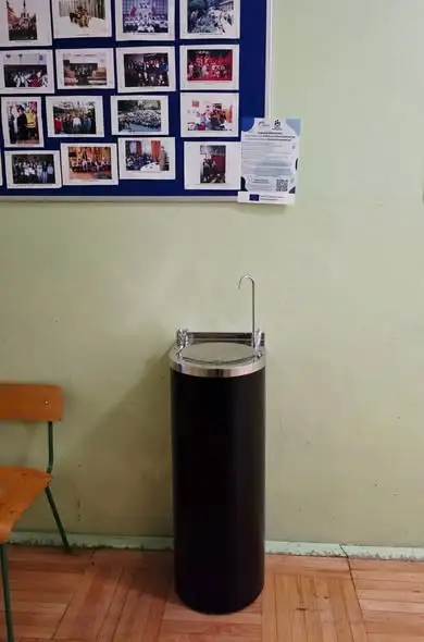 Nowe poidełko w Szkole Podstawowej w Iwoniczu-Zdroju