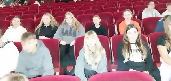 Krakowski Teatr Nowoczesny przybliżył siódmoklasistom „Treny” Jana Kochanowskiego