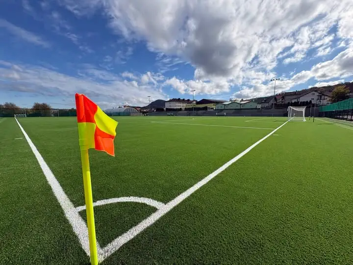 Dukla z certyfikatem FIFA Quality Pro – murawa najwyższej klasy